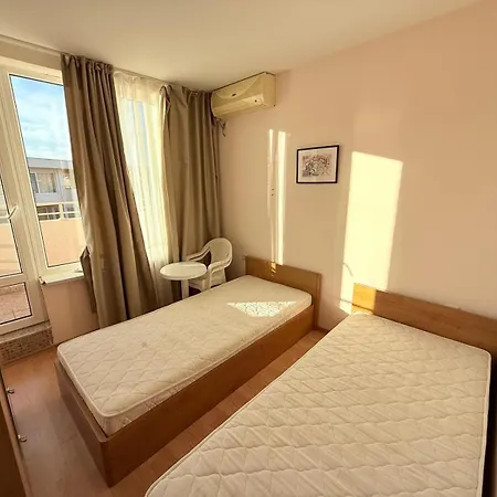 2 Nessebar Club Sunny Apartamento *