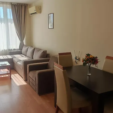 2 Nessebar Club Sunny Apartment Sunny Beach