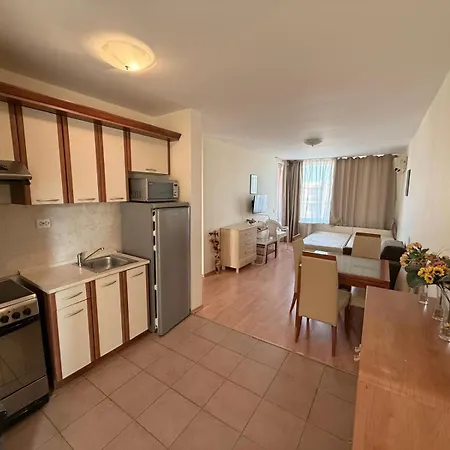 2 Nessebar Club Sunny Appartamento